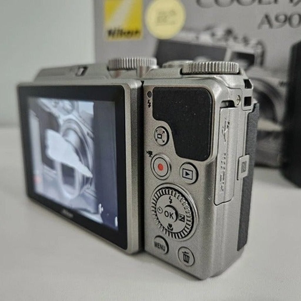 🍇 ₊˚💜 Nikon COOLPIX A900 20.0-Megapixel Digital Camera 📷