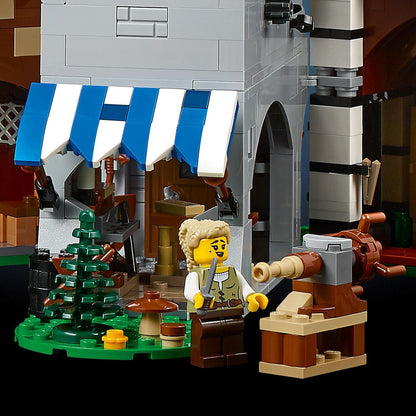 10332 Medieval Town Square