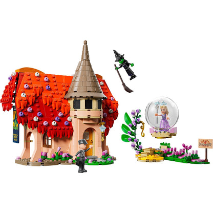 LEGO® Wicked Glinda & Elphaba Visit Munchkinland