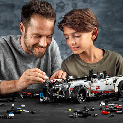 LEGO® Technic™ 42096 Porsche 911 RSR