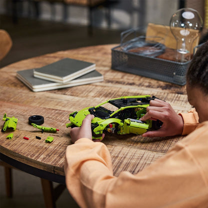LEGO® TECHNIC™ Lamborghini Huracán Tecnica