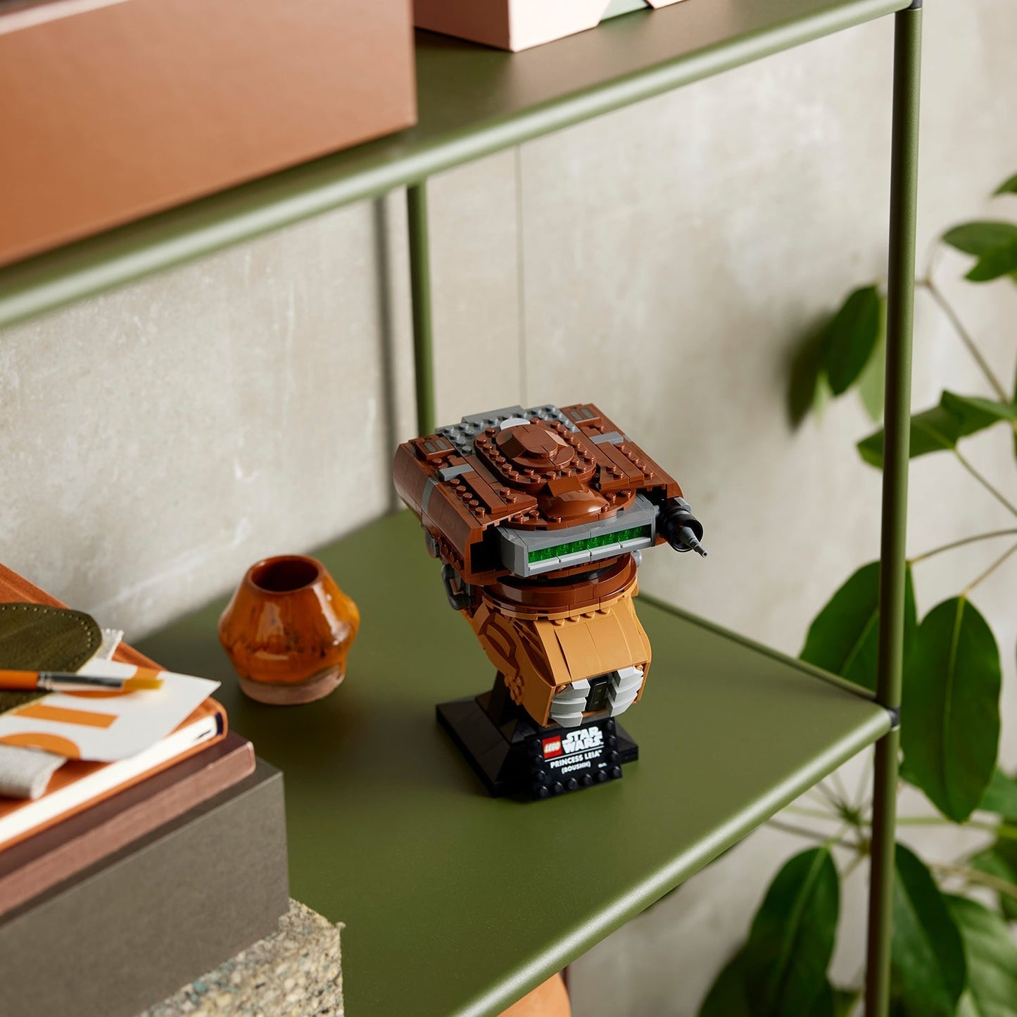 LEGO® Star Wars™ Princess Leia™ (Boushh™) Helmet