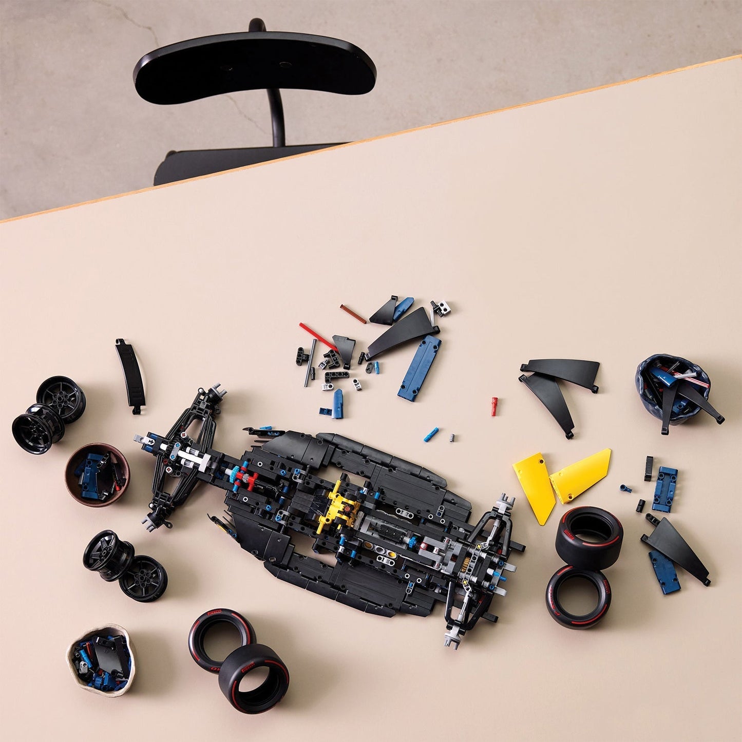 LEGO® Technic™ - Oracle Red Bull Racing RB20 F1 Car