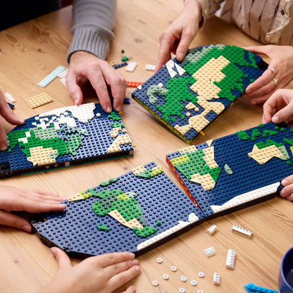 LEGO® Travel Moments