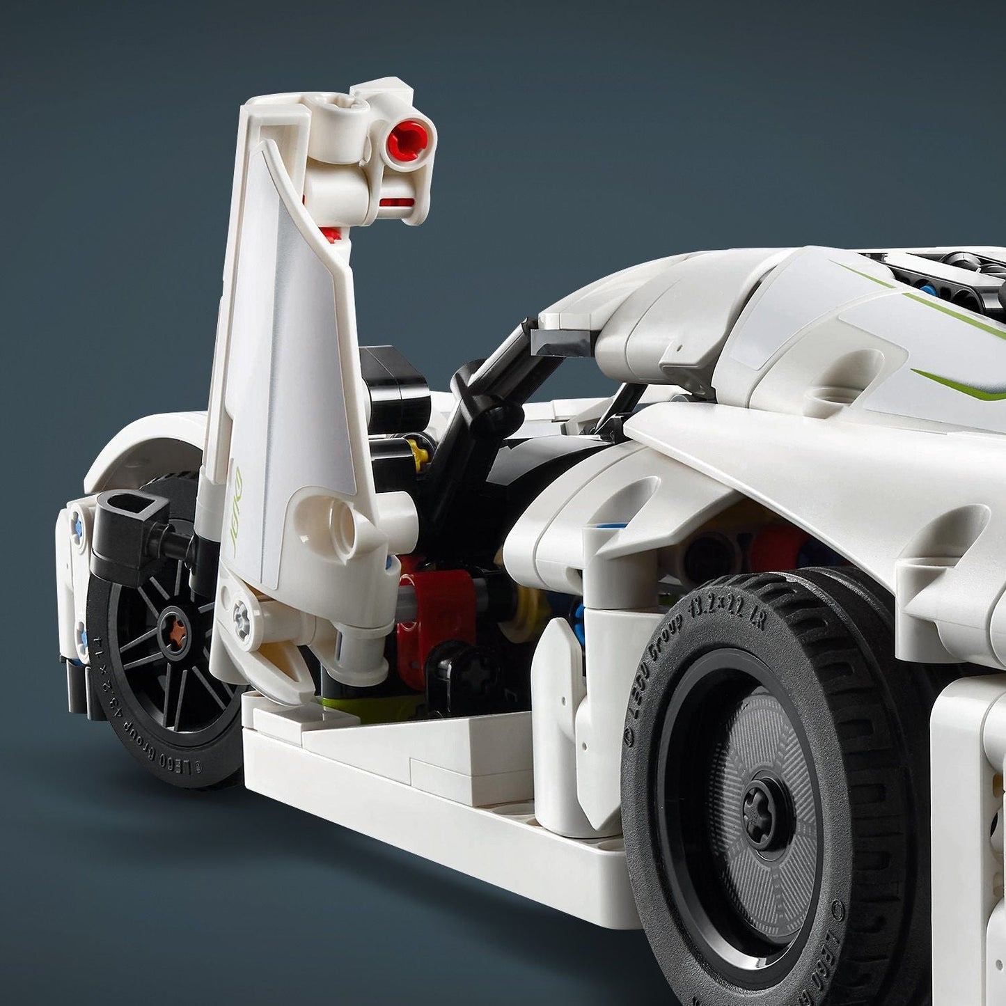 LEGO® Technic™ Koenigsegg Jesko Absolut White Hypercar