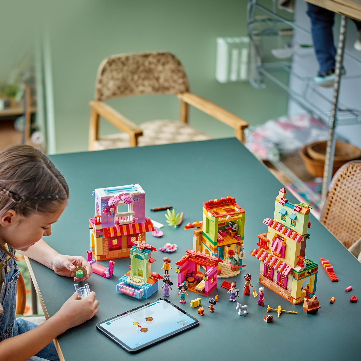 43245 The Magical Madrigal House