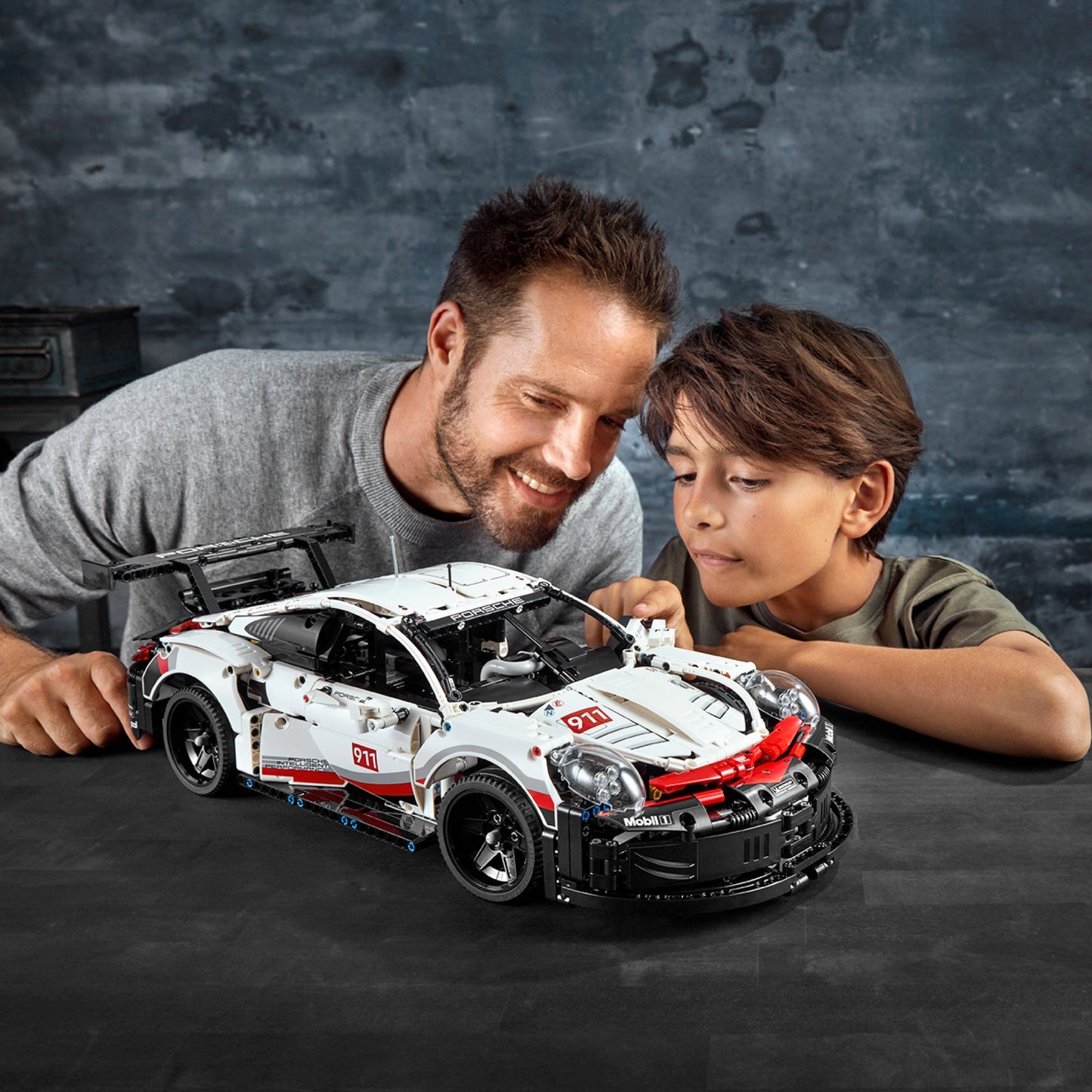 LEGO® Technic™ 42096 Porsche 911 RSR