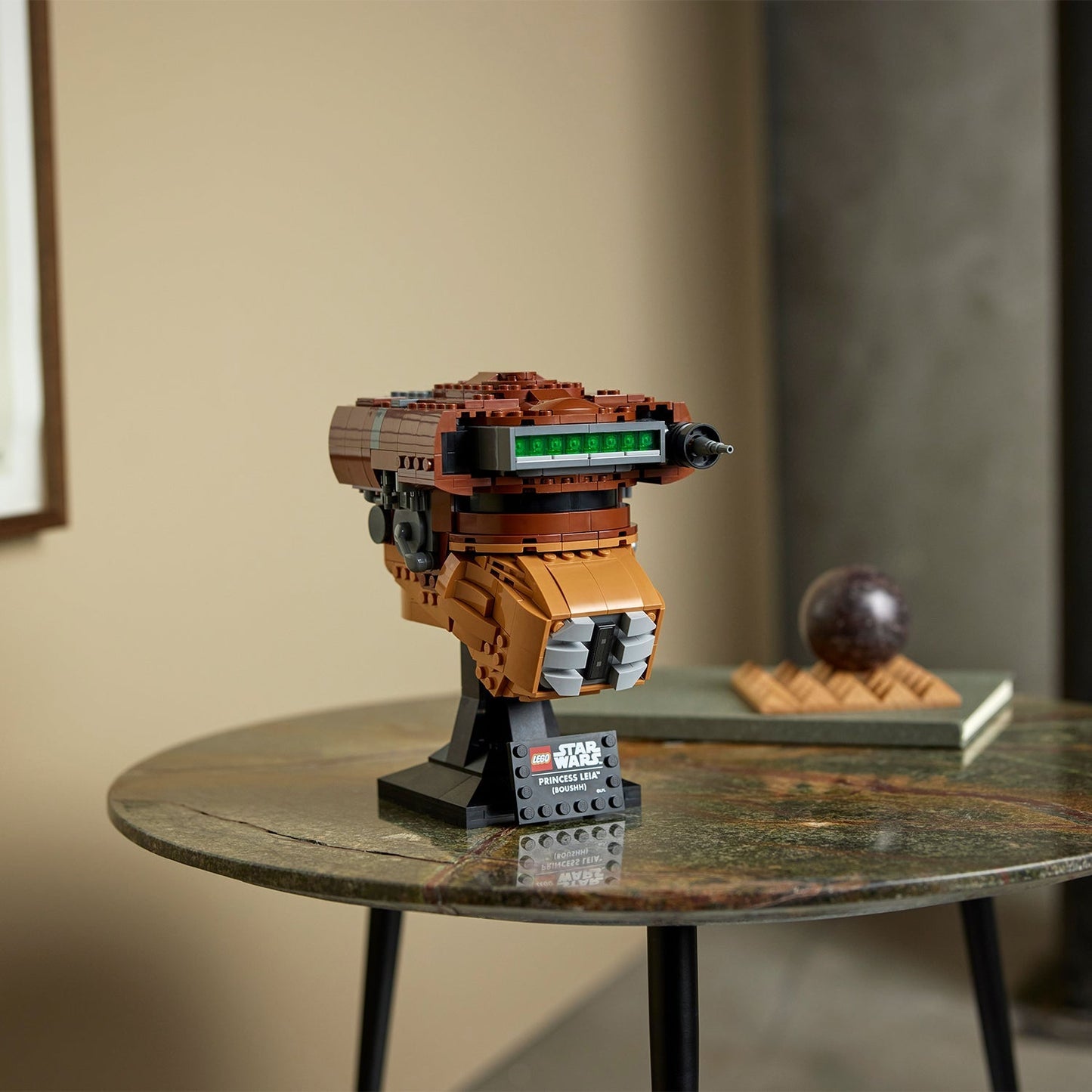 LEGO® Star Wars™ Princess Leia™ (Boushh™) Helmet