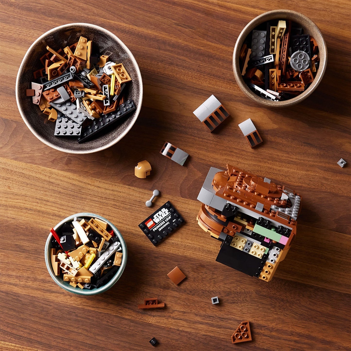 LEGO® Star Wars™ Princess Leia™ (Boushh™) Helmet