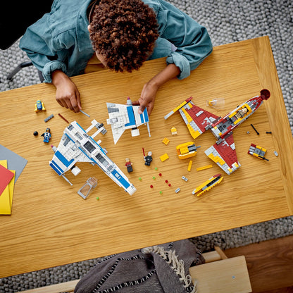 LEGO® Star Wars™ New Republic E-Wing™ vs. Shin Hati’s Starfighter™