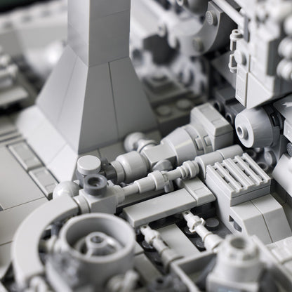 LEGO® Star Wars™ Death Star™ Trench Run Diorama