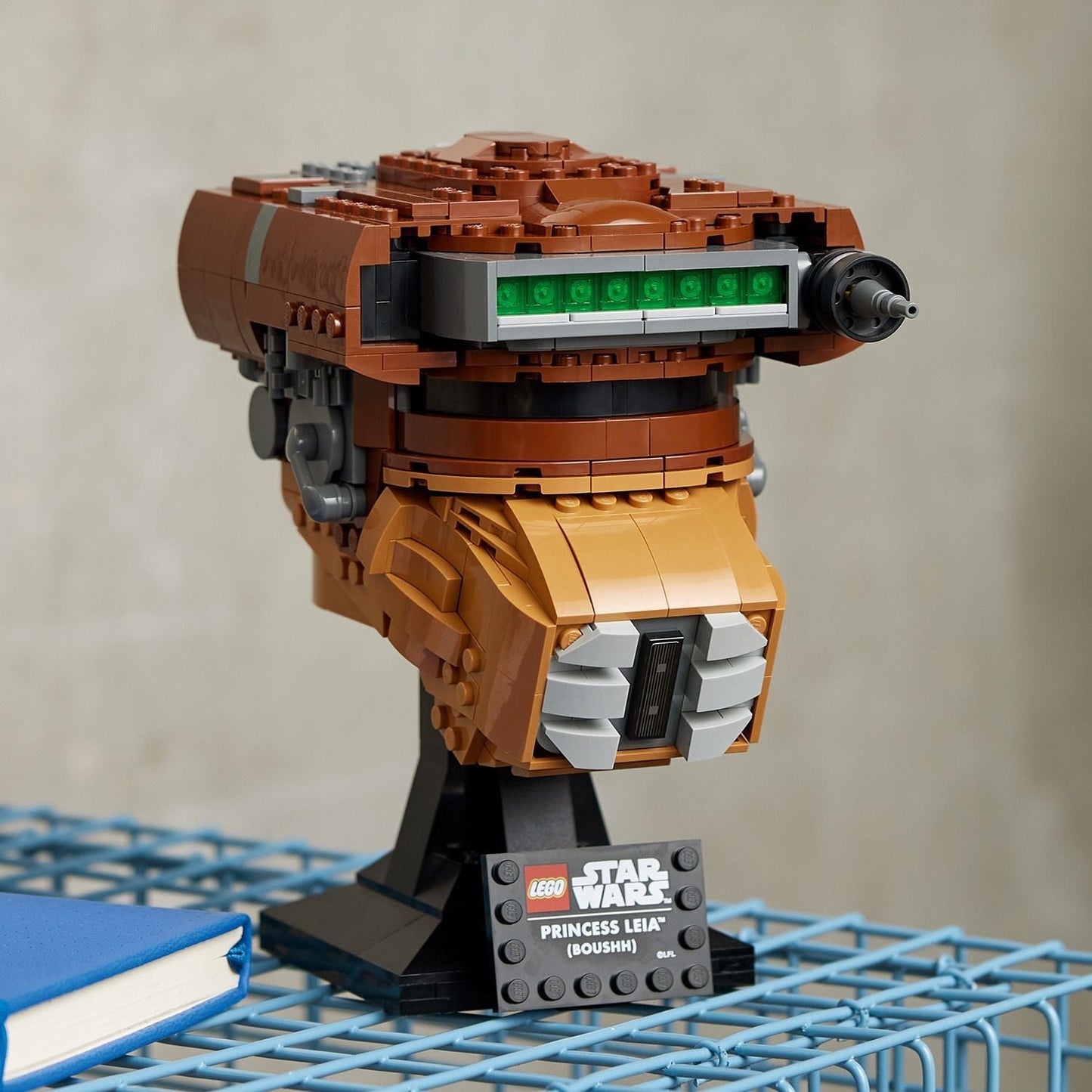 LEGO® Star Wars™ Princess Leia™ (Boushh™) Helmet