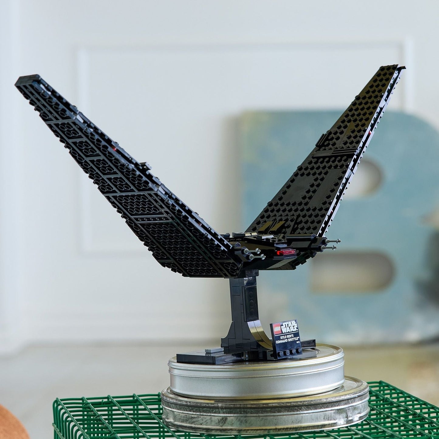 LEGO® Star Wars™ Kylo Ren’s Command Shuttle