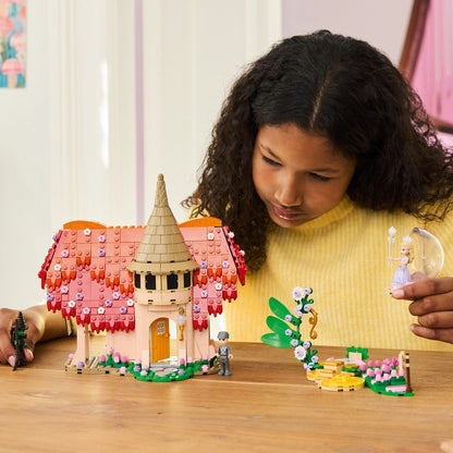 LEGO® Wicked Glinda & Elphaba Visit Munchkinland
