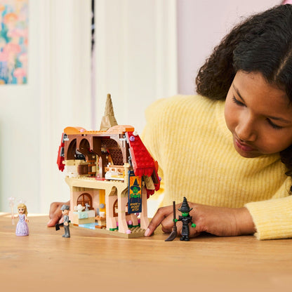 LEGO® Wicked Glinda & Elphaba Visit Munchkinland