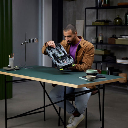 LEGO® Technic™ PEUGEOT 9X8 24H Le Mans Hybrid Hypercar