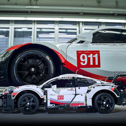 LEGO® Technic™ 42096 Porsche 911 RSR