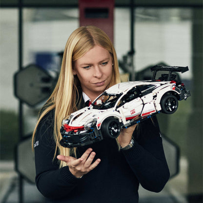 LEGO® Technic™ 42096 Porsche 911 RSR