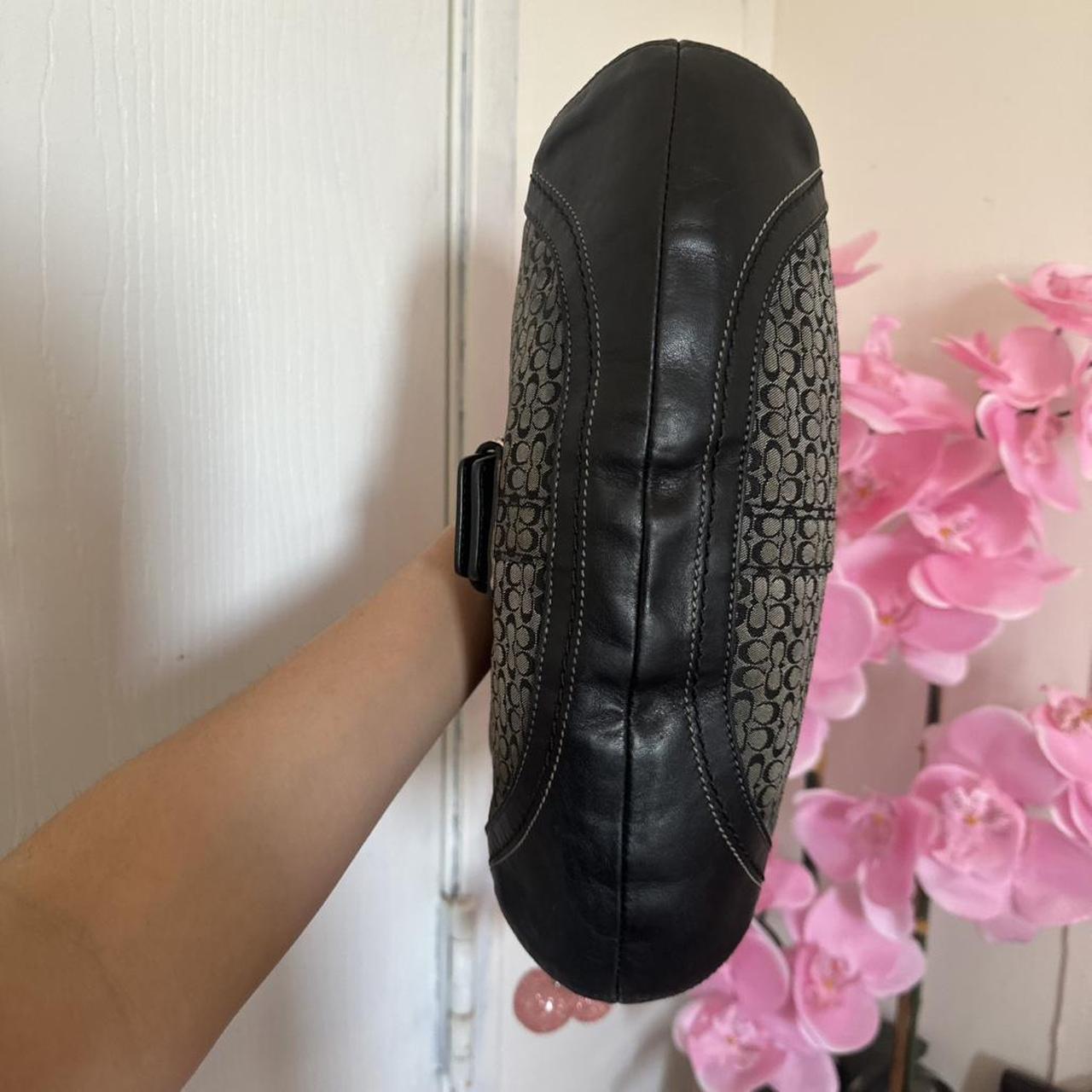 Coach Signature Soho Flap Shoulder Bag (Early 2000s) ✨🎀🌷👛🩰🍓