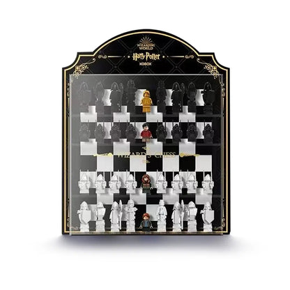 dia_Show Case_76392_ Hogwarts™ Wizard’s Chess Minifigures_MPI01