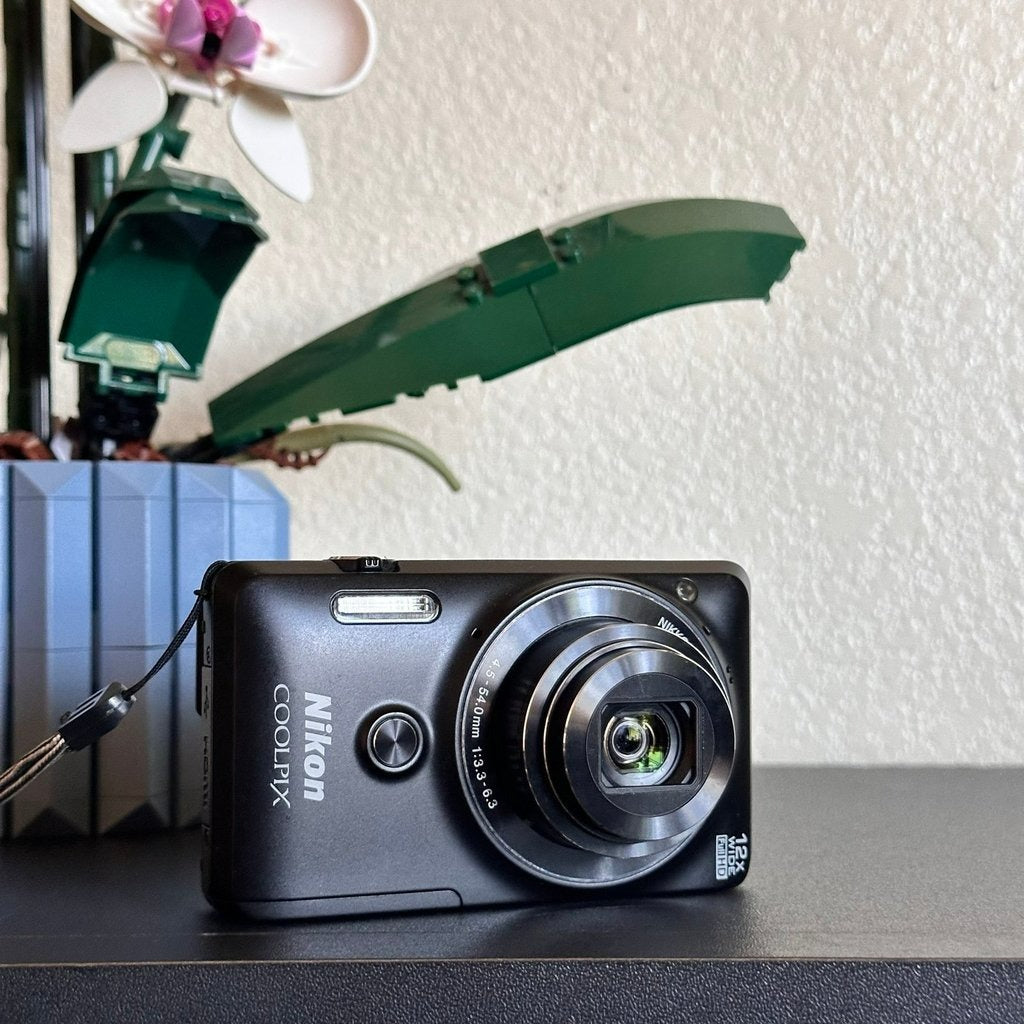 🍇 ₊˚💜 Nikon COOLPIX S6900 16MP Compact Digital Camera (Black) with Flip Screen and Wi-Fi 🍥 🎀📷
