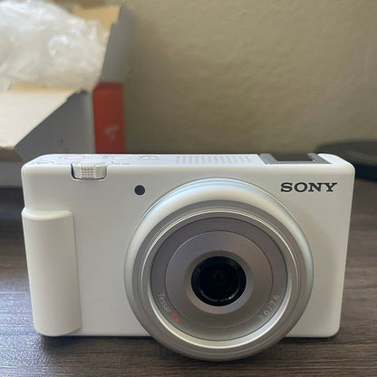 Used 🍇₊˚💜 Sony ZV-1F Digital Camera (White) - Like New 🍥🎀📷