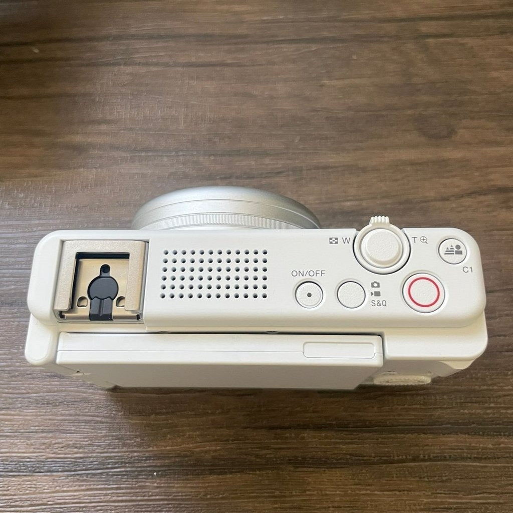 Used 🍇₊˚💜 Sony ZV-1F Digital Camera (White) - Like New 🍥🎀📷