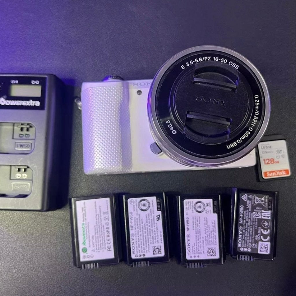 🍇 ₊˚💜 Sony Alpha a5000 Mirrorless Digital Camera (White) with 16-50mm Lens 🍥 🎀📷