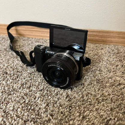 Used Sony A5000 Mirrorless Camera | 20.1MP 🍇📷