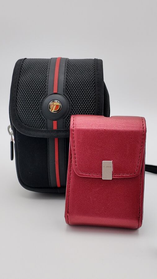 Canon PowerShot Digital ELPH SD1000 / IXUS 70 Digital Camera BUNDLE!