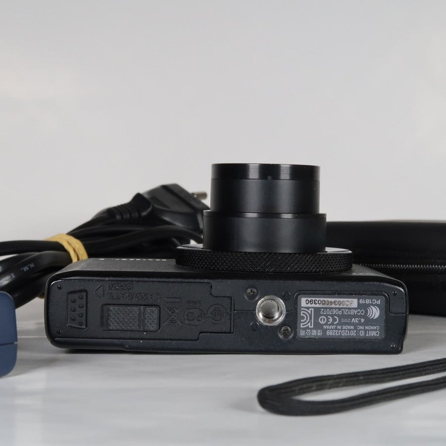 Canon PowerShot S110 12.1 MP Digital Camera Black with Case and SD Card - Excellent Condition