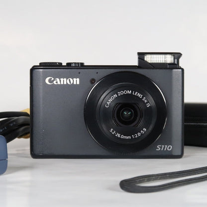Canon PowerShot S110 12.1 MP Digital Camera Black with Case and SD Card - Excellent Condition