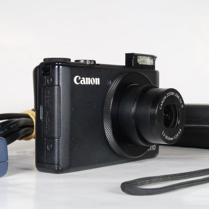 Canon PowerShot S110 12.1 MP Digital Camera Black with Case and SD Card - Excellent Condition