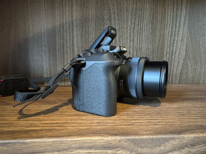 Canon EOS R10 Mirrorless Camera with RF-S 18-45 f/4.5-6.3 IS STM Lens - Black