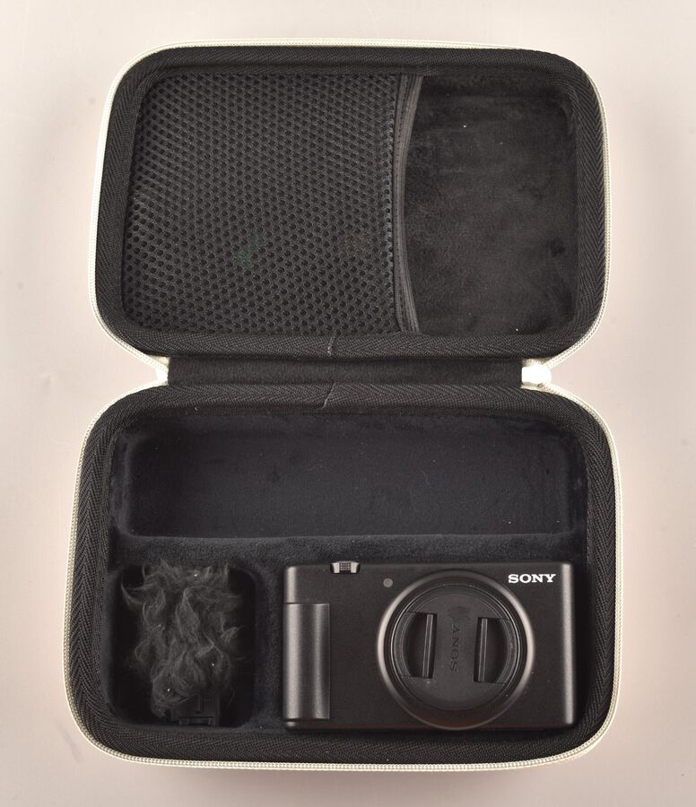 Sony ZV-1F 20.1MP 4K f/2 Vlogging Digital Camera - Black