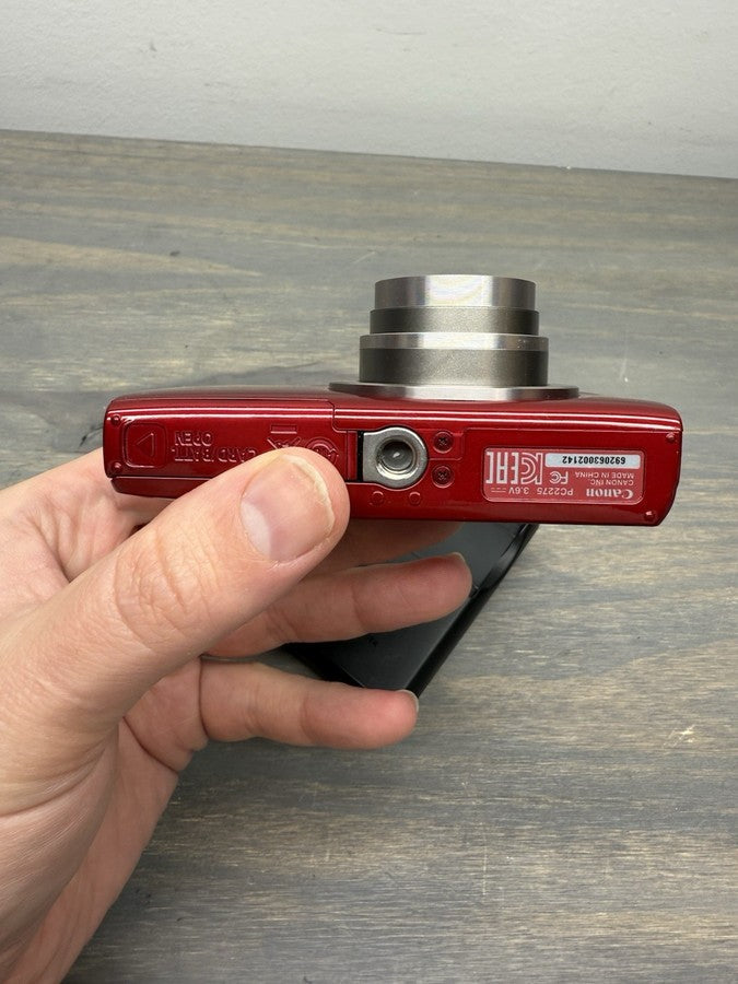 Canon Powershot ELPH 180 20MP Digital Camera 8X Zoom Red With Accessories