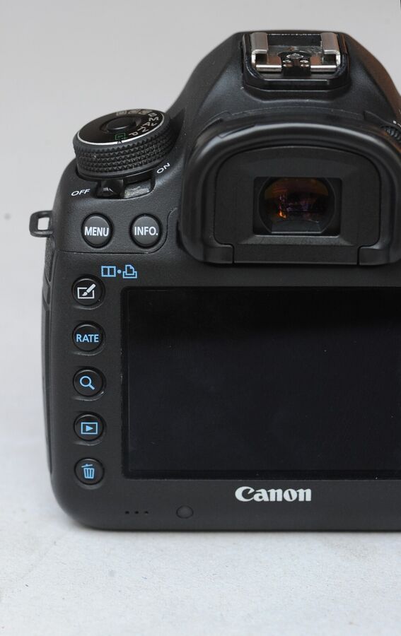 Canon EOS 5D Mark III 22.3 MP Digital SLR Camera