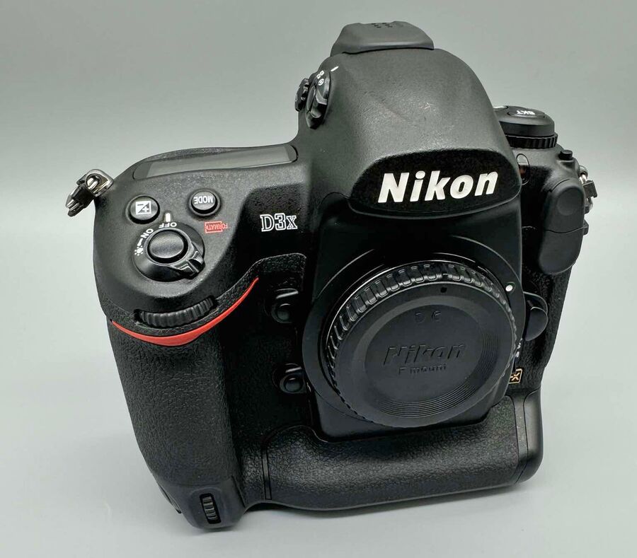 Nikon D3X 24.5 MP Digital SLR Camera Body