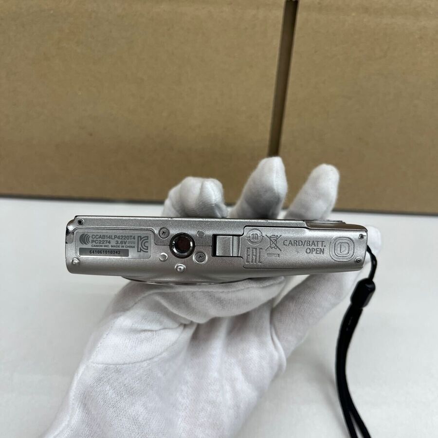 Canon PowerShot IXY 650 Elph 360 HS Compact Digital Camera Silver