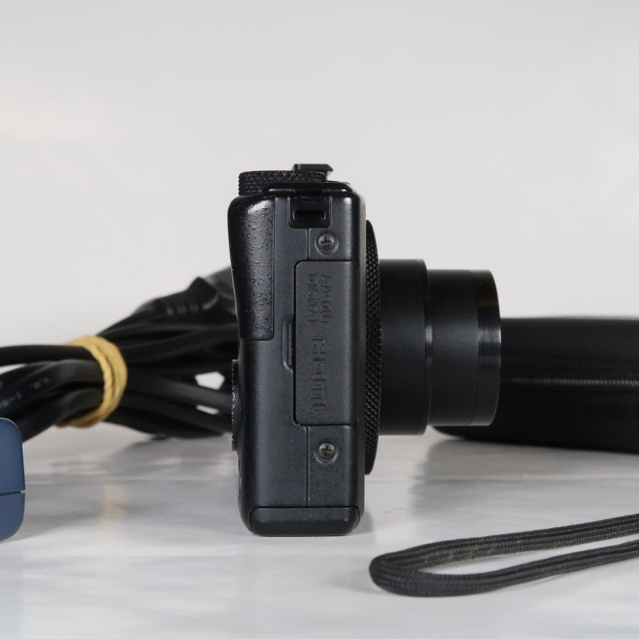 Canon PowerShot S110 12.1 MP Digital Camera Black with Case and SD Card - Excellent Condition