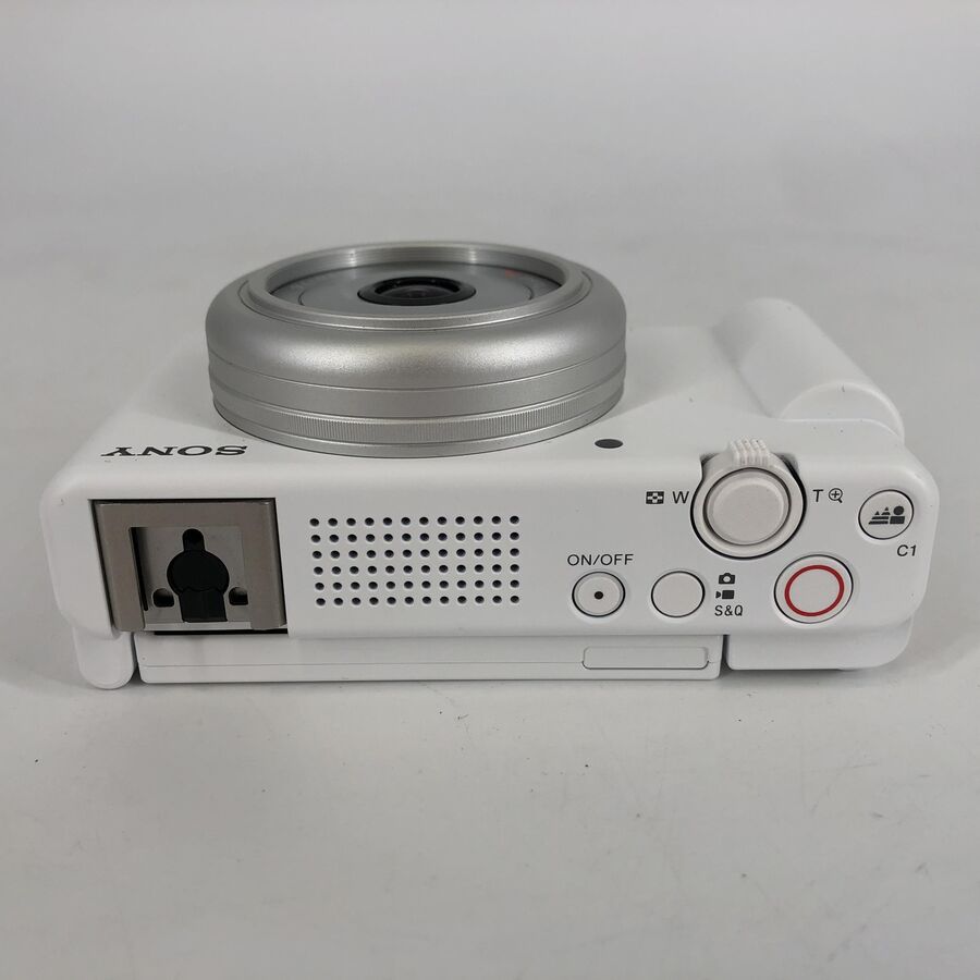 Sony Digital Camera ZV-1F 20.1MP - Excellent Condition w/ Battery + Case