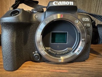 Canon EOS R10 Mirrorless Camera with RF-S 18-45 f/4.5-6.3 IS STM Lens - Black