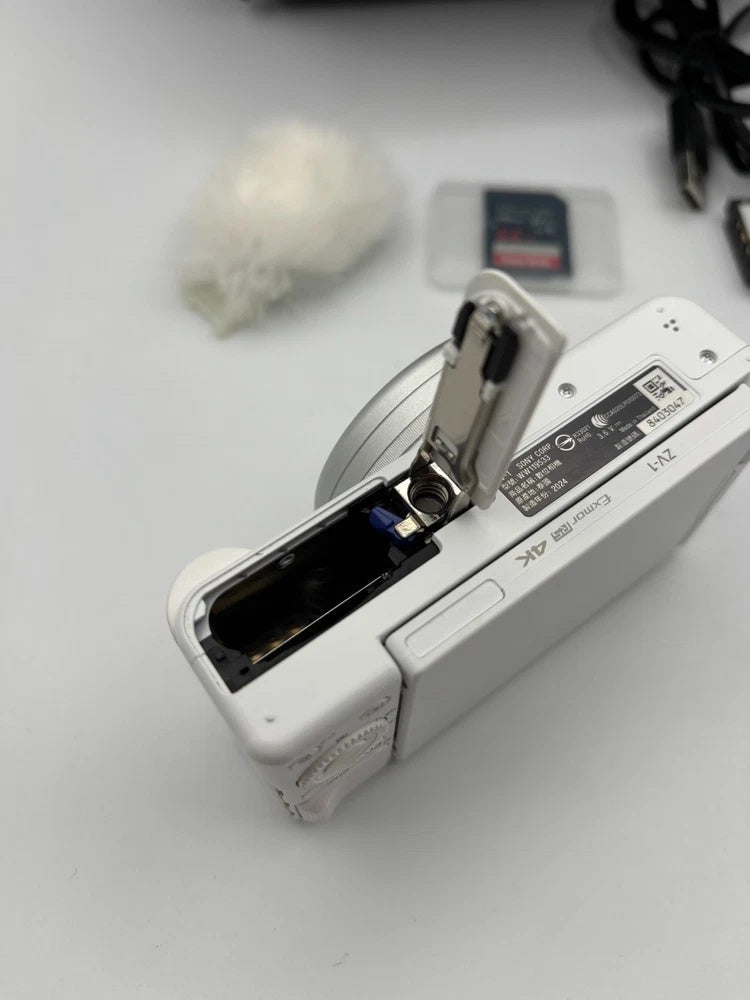 🎥 ULTIMATE VLOG SET // White Sony ZV-1 + Wireless Grip [Boxed & MINT] 💎