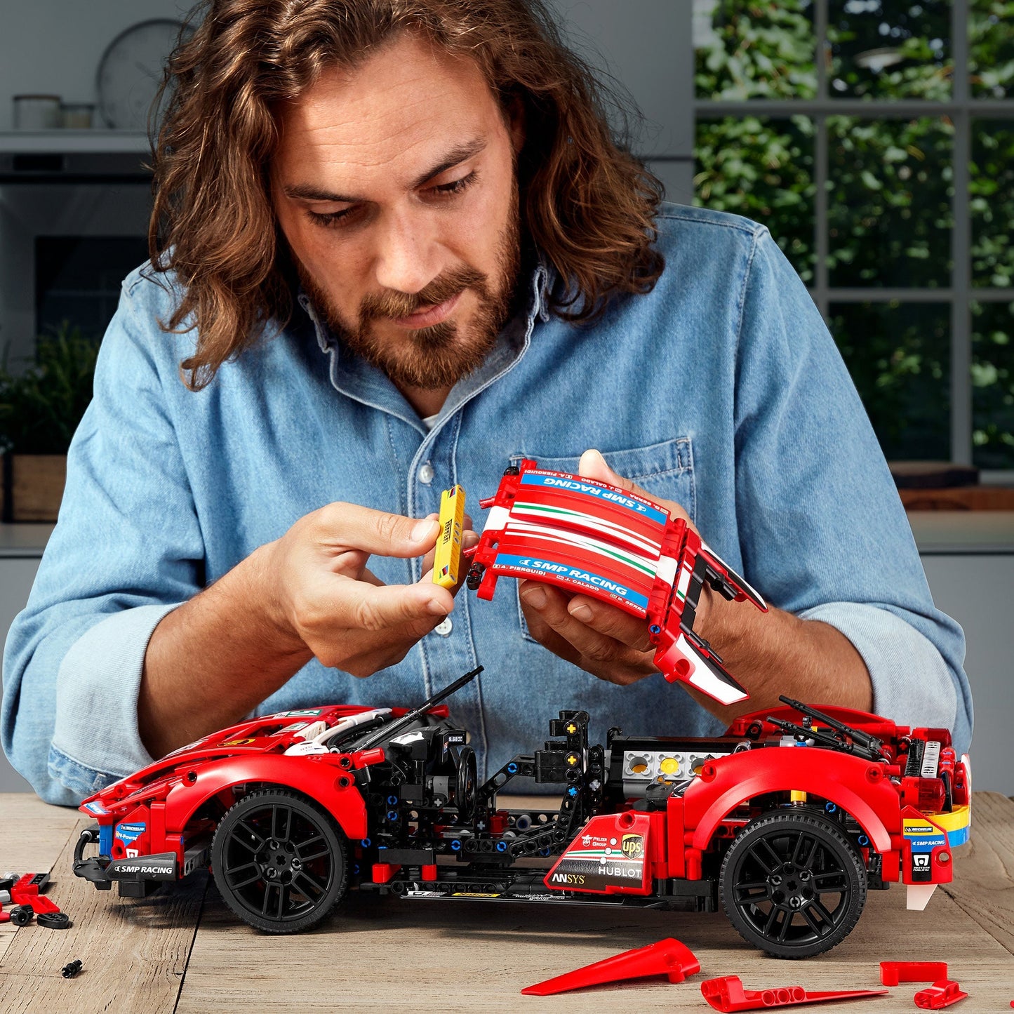 LEGO® Technic™ Ferrari 488 GTE “AF Corse #51”